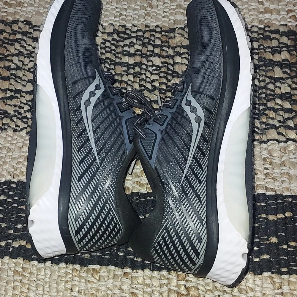 Saucony Power Run Guide 13 Shoes - Picture 4 of 8